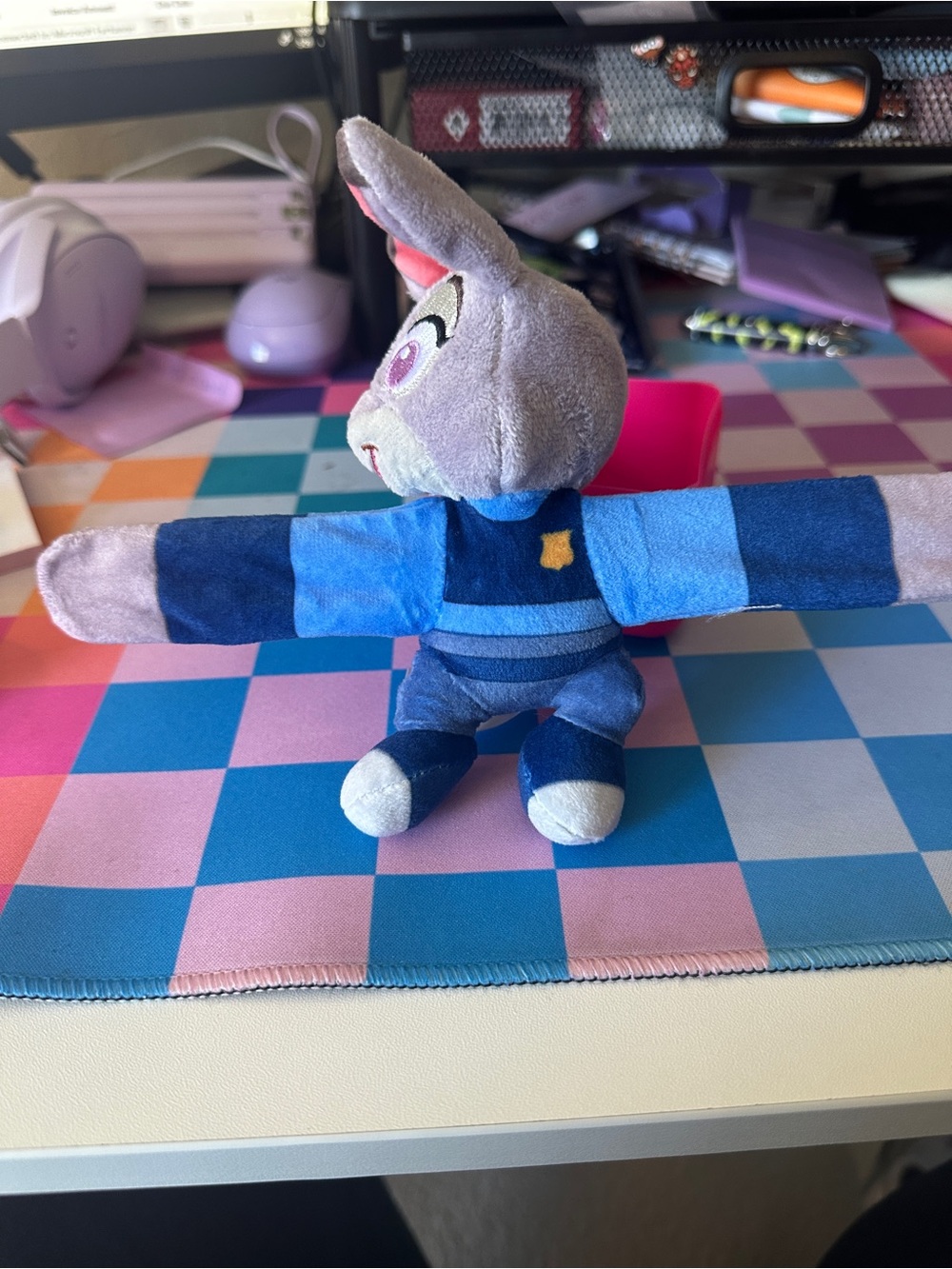 Bullsitoy Cutie Cuff - Judy Hopps - Picture 3 of 3